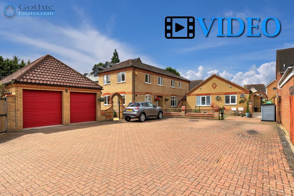 Hitchin Road, Arlesey, SG15 6RR